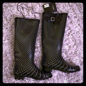 NWT Rain Boots
